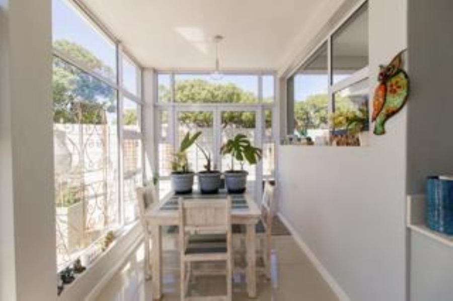 5 Bedroom Property for Sale in Van Riebeeckstrand Western Cape